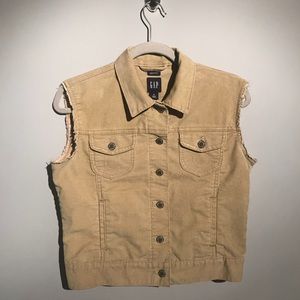 GAP CORDUROY VEST w/ DISTRESSED EDGES SIZE MEDIUM